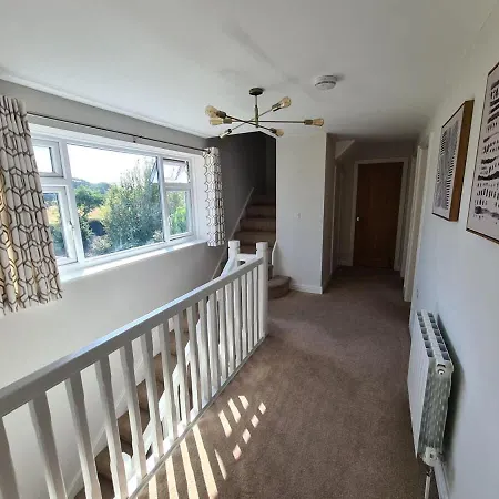 Spacious For 16 Near *